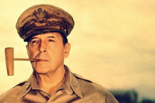 Diễn văn: Bổn phận, Danh dự, Đất nước – Tướng Douglas MacArthur