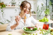 5 thói quen ăn uống giúp phụ nữ giảm nguy cơ mắc ung thư vú