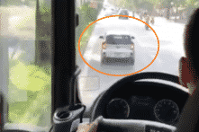 Tước bằng lái 2 tháng đối với tài xế không nhường đường cho xe cứu hoả