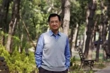 Giáo sư châm biếm quan trường TQ: Sống “hai mặt”, chờ “hạ cánh” an toàn